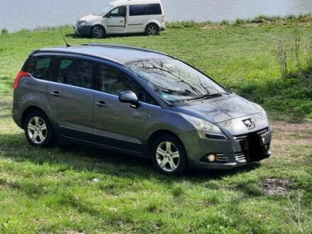 Серый Пежо 5008, объемом двигателя 0 л и пробегом 210 тыс. км за 9000 $, фото 1 на Automoto.ua