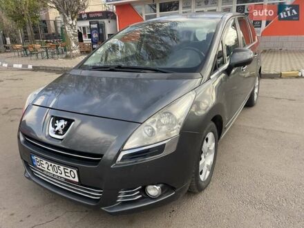Серый Пежо 5008, объемом двигателя 1.6 л и пробегом 250 тыс. км за 6600 $, фото 1 на Automoto.ua