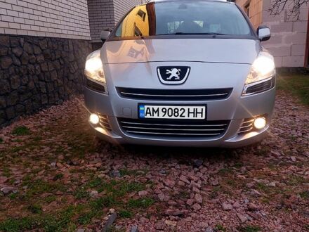 Пежо 5008 2011 у Житомирі на Automoto.ua Сірий Пежо 5008, об'ємом двигуна 1.6 л та пробігом 224 тис. км за 9600 $, фото 1 на Automoto.ua