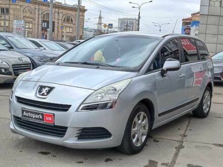Пежо 5008 2011 в Харькове на Automoto.ua Серый Пежо 5008, объемом двигателя 1.6 л и пробегом 252 тыс. км за 6990 $, фото 1 на Automoto.ua