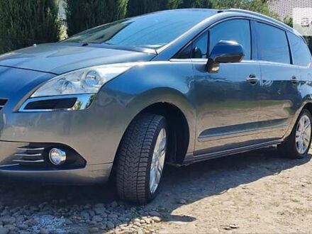 Сірий Пежо 5008, об'ємом двигуна 1.6 л та пробігом 245 тис. км за 7800 $, фото 1 на Automoto.ua