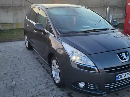 Пежо 5008 2011 у Стрые на Automoto.ua Сірий Пежо 5008, об'ємом двигуна 1.56 л та пробігом 275 тис. км за 8600 $, фото 1 на Automoto.ua
