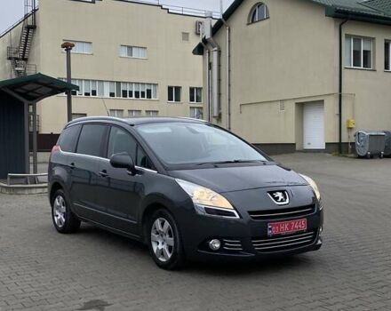 Серый Пежо 5008, объемом двигателя 1.6 л и пробегом 189 тыс. км за 8200 $, фото 1 на Automoto.ua