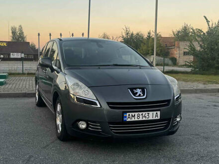 Серый Пежо 5008, объемом двигателя 1.56 л и пробегом 267 тыс. км за 7800 $, фото 1 на Automoto.ua