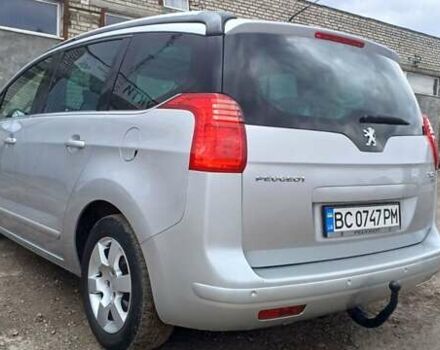 Сірий Пежо 5008, об'ємом двигуна 1.6 л та пробігом 217 тис. км за 9500 $, фото 1 на Automoto.ua