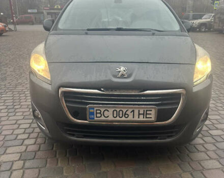 Серый Пежо 5008, объемом двигателя 1.6 л и пробегом 260 тыс. км за 10777 $, фото 1 на Automoto.ua