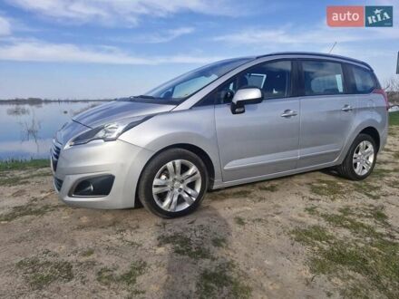 Пежо 5008 2013 у Києві на Automoto.ua Сірий Пежо 5008, об'ємом двигуна 1.6 л та пробігом 180 тис. км за 7400 $, фото 1 на Automoto.ua