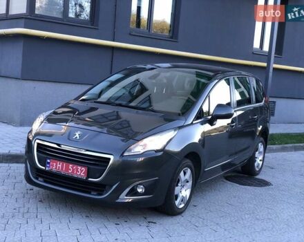Серый Пежо 5008, объемом двигателя 1.6 л и пробегом 185 тыс. км за 10800 $, фото 1 на Automoto.ua