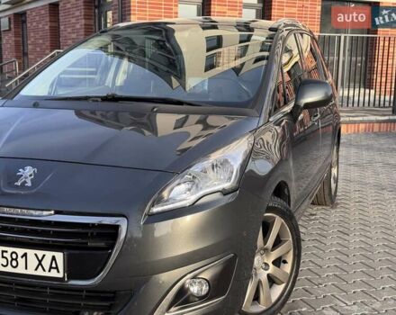 Серый Пежо 5008, объемом двигателя 1.56 л и пробегом 230 тыс. км за 9800 $, фото 1 на Automoto.ua