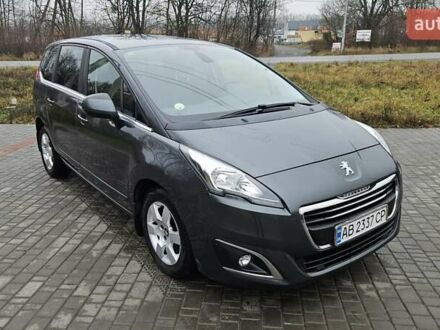 Серый Пежо 5008, объемом двигателя 1.56 л и пробегом 263 тыс. км за 10200 $, фото 1 на Automoto.ua