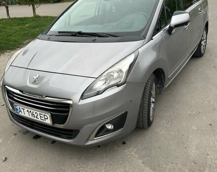 Сірий Пежо 5008, об'ємом двигуна 2 л та пробігом 271 тис. км за 10200 $, фото 1 на Automoto.ua