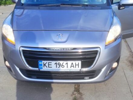Пежо 5008 2016 в Кривом Роге на Automoto.ua Серый Пежо 5008, объемом двигателя 2 л и пробегом 238 тыс. км за 12200 $, фото 1 на Automoto.ua