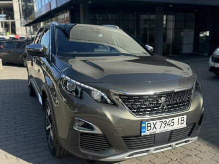 Серый Пежо 5008, объемом двигателя 2 л и пробегом 120 тыс. км за 25500 $, фото 1 на Automoto.ua