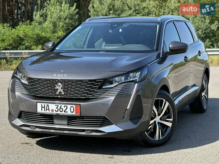 Серый Пежо 5008, объемом двигателя 1.5 л и пробегом 127 тыс. км за 27599 $, фото 1 на Automoto.ua