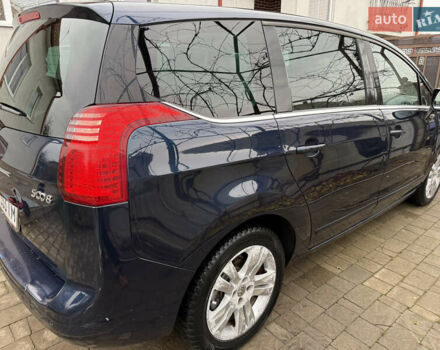 Синій Пежо 5008, об'ємом двигуна 2 л та пробігом 206 тис. км за 9800 $, фото 5 на Automoto.ua