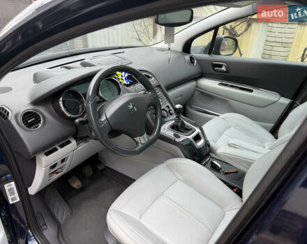 Синій Пежо 5008, об'ємом двигуна 2 л та пробігом 206 тис. км за 9800 $, фото 9 на Automoto.ua