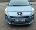 Синий Пежо 5008, объемом двигателя 2 л и пробегом 300 тыс. км за 8000 $, фото 1 на Automoto.ua