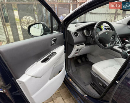 Синій Пежо 5008, об'ємом двигуна 2 л та пробігом 206 тис. км за 9800 $, фото 11 на Automoto.ua