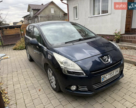 Синій Пежо 5008, об'ємом двигуна 2 л та пробігом 206 тис. км за 9800 $, фото 2 на Automoto.ua