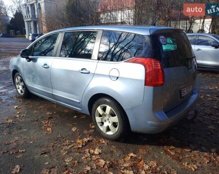 Синий Пежо 5008, объемом двигателя 1.56 л и пробегом 237 тыс. км за 9600 $, фото 8 на Automoto.ua