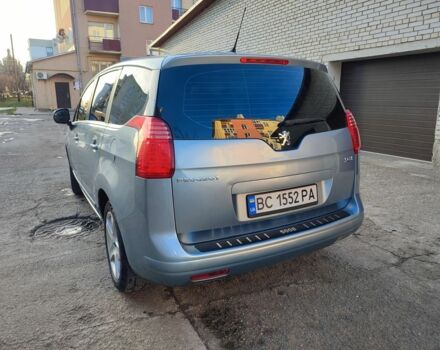 Синий Пежо 5008, объемом двигателя 1.6 л и пробегом 300 тыс. км за 7250 $, фото 2 на Automoto.ua