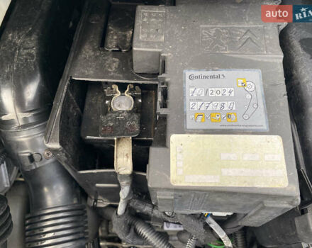 Синий Пежо 5008, объемом двигателя 1.6 л и пробегом 228 тыс. км за 7400 $, фото 32 на Automoto.ua