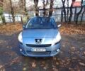 Синий Пежо 5008, объемом двигателя 1.56 л и пробегом 237 тыс. км за 9600 $, фото 7 на Automoto.ua