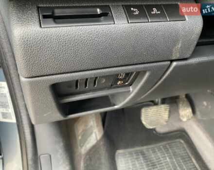 Синий Пежо 5008, объемом двигателя 1.6 л и пробегом 228 тыс. км за 7400 $, фото 23 на Automoto.ua