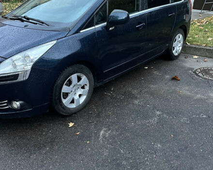 Пежо 5008 2010 в Львове на Automoto.ua Синий Пежо 5008, объемом двигателя 1.6 л и пробегом 247 тыс. км за 7200 $, фото 2 на Automoto.ua