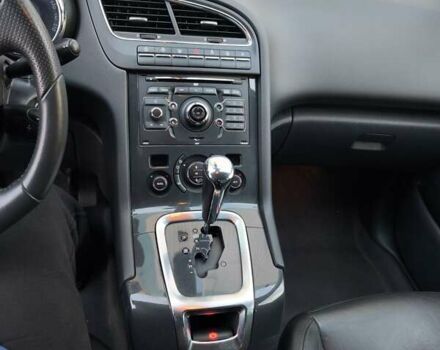 Синий Пежо 5008, объемом двигателя 2 л и пробегом 199 тыс. км за 6500 $, фото 4 на Automoto.ua