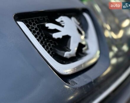 Синий Пежо 5008, объемом двигателя 1.56 л и пробегом 251 тыс. км за 6950 $, фото 18 на Automoto.ua