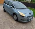Синий Пежо 5008, объемом двигателя 1.6 л и пробегом 286 тыс. км за 7200 $, фото 1 на Automoto.ua