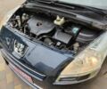 Синий Пежо 5008, объемом двигателя 2 л и пробегом 270 тыс. км за 10700 $, фото 5 на Automoto.ua
