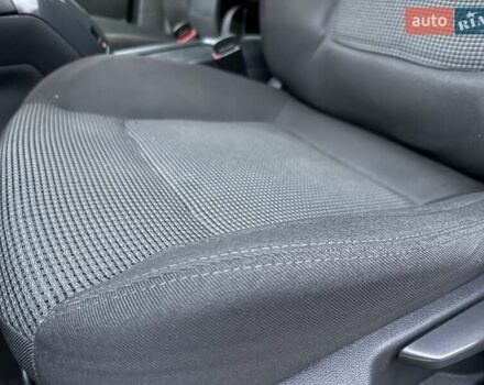 Синий Пежо 5008, объемом двигателя 1.56 л и пробегом 251 тыс. км за 6950 $, фото 63 на Automoto.ua