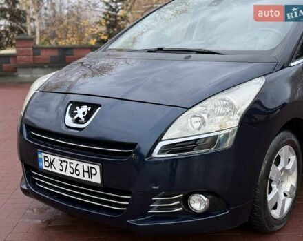Синий Пежо 5008, объемом двигателя 1.56 л и пробегом 251 тыс. км за 6950 $, фото 4 на Automoto.ua