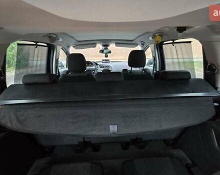 Пежо 5008 2011 в Трускавце на Automoto.ua Синий Пежо 5008, объемом двигателя 1.6 л и пробегом 223 тыс. км за 8500 $, фото 26 на Automoto.ua