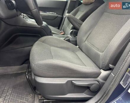 Синий Пежо 5008, объемом двигателя 1.56 л и пробегом 264 тыс. км за 10700 $, фото 10 на Automoto.ua