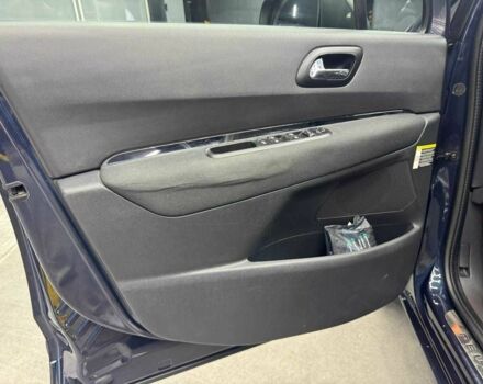 Синий Пежо 5008, объемом двигателя 1.6 л и пробегом 264 тыс. км за 10700 $, фото 14 на Automoto.ua