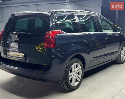 Синий Пежо 5008, объемом двигателя 1.56 л и пробегом 264 тыс. км за 10700 $, фото 5 на Automoto.ua