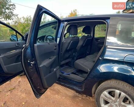 Пежо 5008 2009 в Львове на Automoto.ua Синий Пежо 5008, объемом двигателя 1.56 л и пробегом 215 тыс. км за 7400 $, фото 11 на Automoto.ua