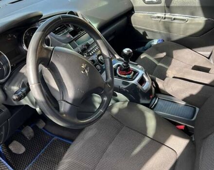 Пежо 5008 2009 в Львове на Automoto.ua Синий Пежо 5008, объемом двигателя 1.56 л и пробегом 215 тыс. км за 7400 $, фото 21 на Automoto.ua