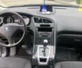 Синий Пежо 5008, объемом двигателя 1.56 л и пробегом 289 тыс. км за 8300 $, фото 11 на Automoto.ua
