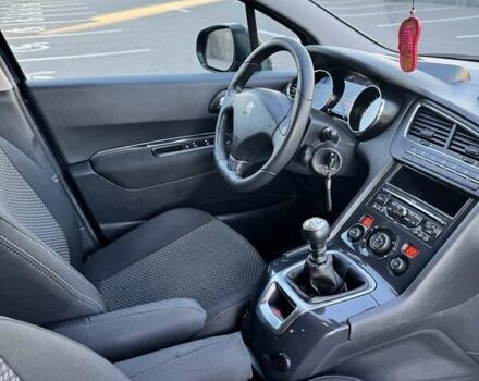 Синій Пежо 5008, об'ємом двигуна 1.6 л та пробігом 208 тис. км за 7700 $, фото 94 на Automoto.ua