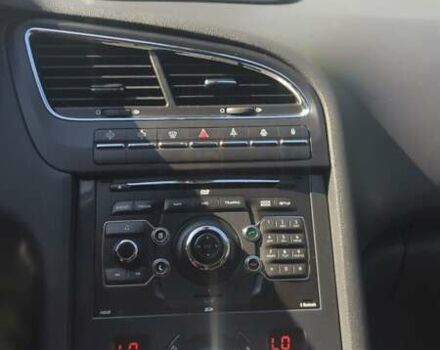 Синий Пежо 5008, объемом двигателя 1.6 л и пробегом 249 тыс. км за 8000 $, фото 2 на Automoto.ua