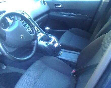 Синий Пежо 5008, объемом двигателя 1.6 л и пробегом 216 тыс. км за 9000 $, фото 5 на Automoto.ua