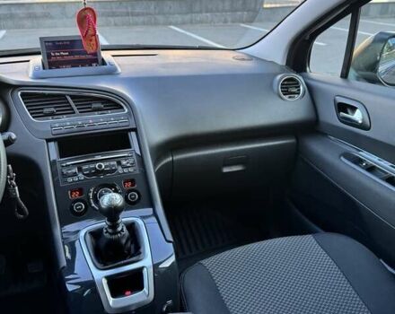 Синій Пежо 5008, об'ємом двигуна 1.6 л та пробігом 208 тис. км за 7700 $, фото 87 на Automoto.ua