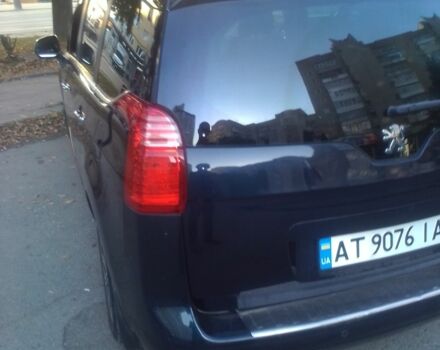 Синий Пежо 5008, объемом двигателя 1.6 л и пробегом 216 тыс. км за 9000 $, фото 3 на Automoto.ua