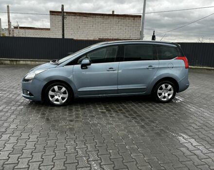 Синий Пежо 5008, объемом двигателя 2 л и пробегом 265 тыс. км за 6850 $, фото 3 на Automoto.ua