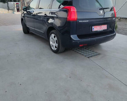 Синій Пежо 5008, об'ємом двигуна 2 л та пробігом 268 тис. км за 10800 $, фото 2 на Automoto.ua