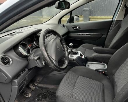 Синий Пежо 5008, объемом двигателя 2 л и пробегом 265 тыс. км за 6850 $, фото 6 на Automoto.ua